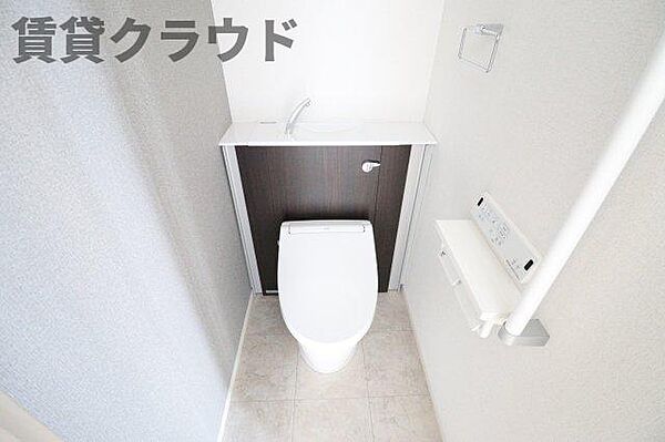 画像15:ゆったりとした空間のトイレです