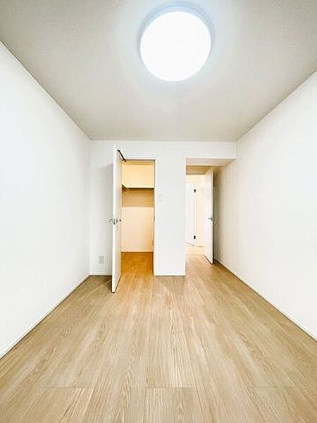 洋室を拡大表示