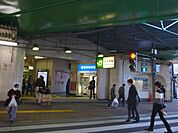大久保駅(JR 中央本線) 徒歩8分。 580m