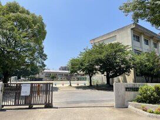 西の谷小学校/...