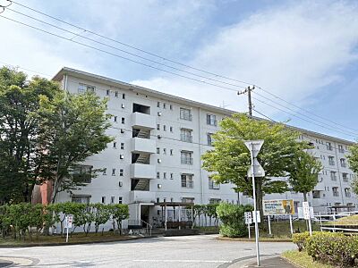 外観：京葉線「稲毛海岸」駅まで徒歩13分の好立地！お買い物などの利便性のいい立地です♪