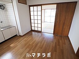 居間
