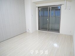 パルファン ドゥ ジョア 105 1階1Kのリビング/ダイニング