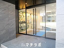 17 / 32