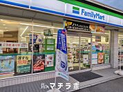 ファミリーマート 黒川本通五丁目店 120m