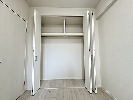 すっきりと暮らせる充実の収納。