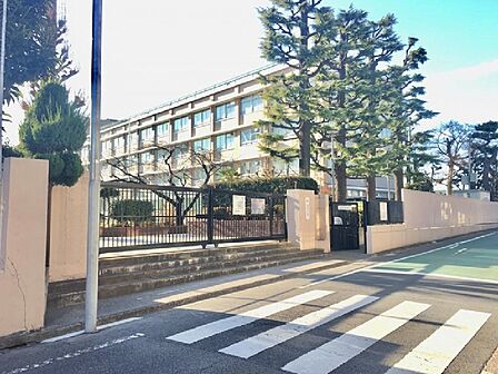 板橋区立加賀中学校まで約1100m