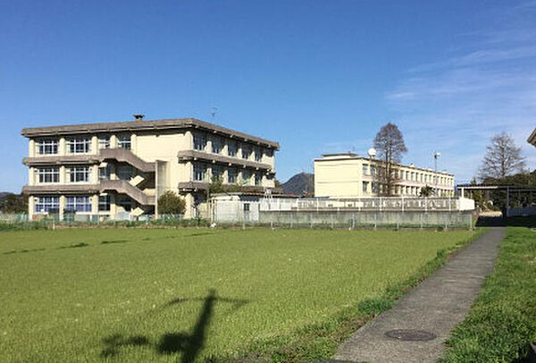 画像16:【小学校】鳥取市立世紀小学校まで1992ｍ