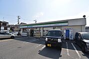 ファミリーマート 寝屋川寿町店（782m）