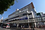 ラッキー寝屋川店（446m）