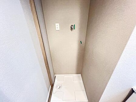 お天気を気にせずお洗濯ができ、室内干し可能です。