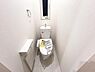トイレ：ほっと安らげるトイレ空間です。