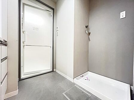 お天気を気にせずお洗濯ができ、室内干し可能です。