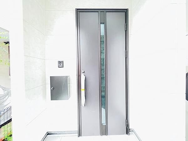 玄関を拡大表示