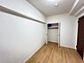 子供部屋：収納が備わっており、子供部屋や在宅ワークスペース等にもおすすめです。