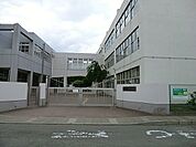 大和市立渋谷小学校まで約670m（徒歩9分）