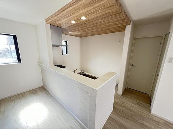 キッチンを拡大表示