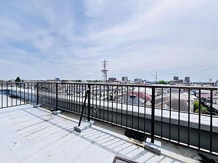 お洗濯ものを気持ち良く太陽の光で干せるのが嬉しいですね。