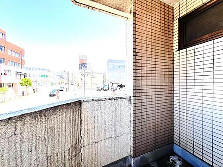 お洗濯ものを気持ち良く太陽の光で干せるのが嬉しいですね。