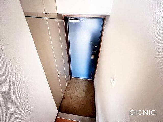 玄関 グランウインド府中武蔵野台 4階/-