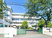 調布市立第六中学校まで約600m（徒歩8分）