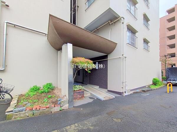 エントランスを拡大表示