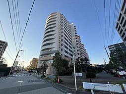 現地写真です。ぜひ現地をご覧くださいませ。穏やかな環境で生活を送れますね。お子様にも暮らしやすい立地です。