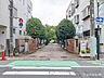 周辺：草加市立草加小学校まで約370m（徒歩5分）