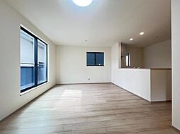 川口市里1413番　B号棟