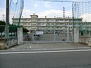 川越市立泉小学校まで約320m（徒歩4分）