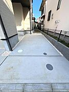 駐車場ももちろん完備しておりますのでお車所有の方にも心強いです。