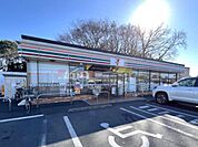 セブン-イレブン さいたま御蔵南店まで約590m（徒歩8分）