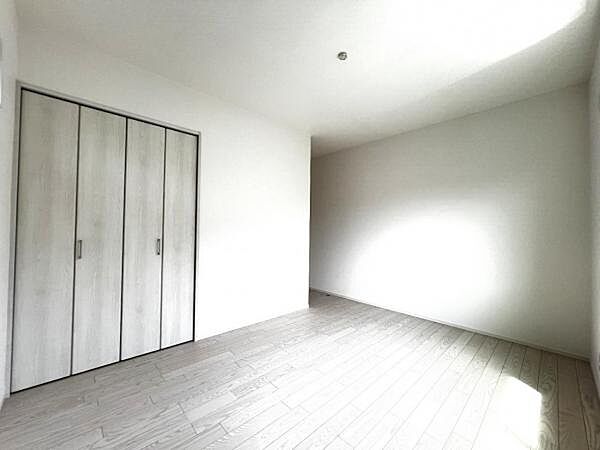 寝室を拡大表示