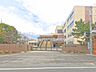 周辺：越谷市立西方小学校まで約260m（徒歩4分）