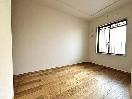 子供部屋にもちょうど良い大きさのお部屋です。