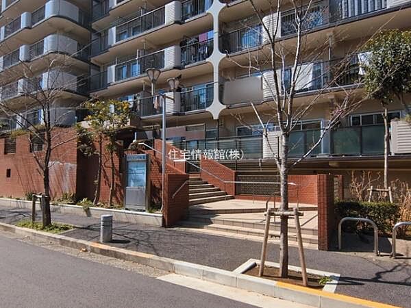 エントランスを拡大表示