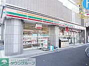 セブンイレブン 徒歩2分。コンビニ 90m