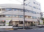 医療法人社団河井病院 862m