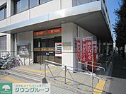 上十条郵便局 徒歩9分。郵便局 650m