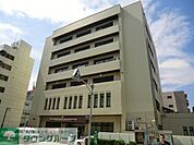 千住警察署 徒歩8分。警察署・交番 610m