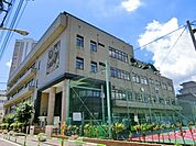 ひぐらし小学校 130m
