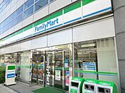 ファミリーマート 663m