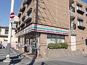 セブンイレブン 184m