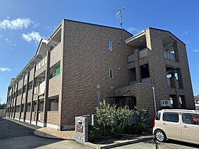 アベニュー 305 ｜ 京都府京田辺市草内大切32番地（賃貸マンション1R・3階・27.25㎡） その1