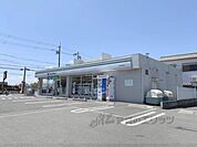 ファミリーマート　南京終町店まで400メートル