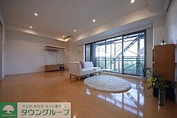 フレンシア外苑西 705 7階2LDKのリビング/ダイニング