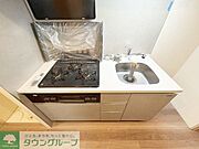 お部屋探しは株式会社　タウンハウジング　までお気軽にお問合せ下さい。クレジットカード決済・首都圏を中心直営143店舗　仲介件数全国2位の豊富な実績！諸費用・審査等・何でもご相談下さい。