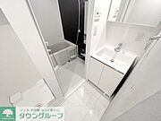 お部屋探しは株式会社　タウンハウジング　までお気軽にお問合せ下さい。クレジットカード決済・首都圏を中心直営143店舗　仲介件数全国2位の豊富な実績！諸費用・審査等・何でもご相談下さい。