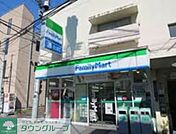 ファミリーマート千駄ヶ谷二丁目店 徒歩5分。コンビニ 360m