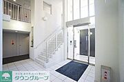 タウンハウジングレジデンス事業部　恵比寿店・赤坂店までお問合せ下さい。